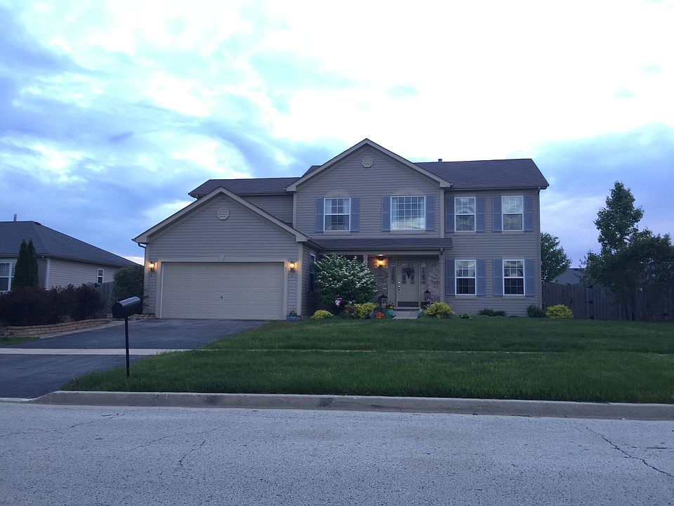 1st image of 3407 White Oak Dr