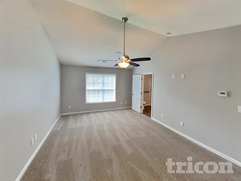 200 Falcon Rd — Photo 7