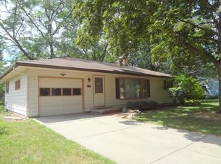 6617 Hubbard Ave, Middleton, WI 53562