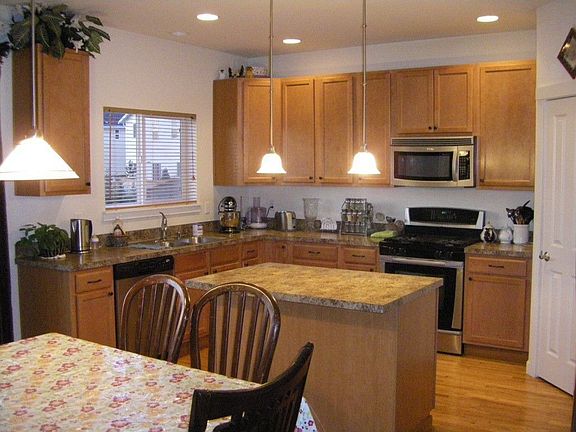 2nd image of 4909 L Ct NE