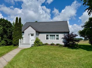 6369 Half Acre Rd, Auburn, NY 13021