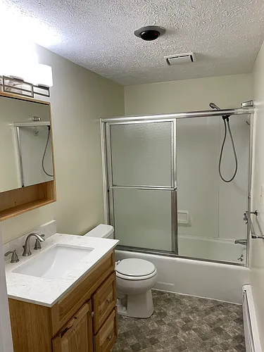100 Strawberry Ave #3 Photo 1