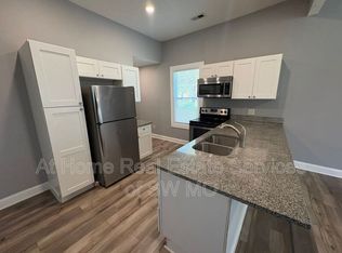 815 W Scott St, Springfield, MO 65802