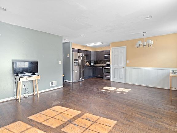 5th image of 778 Wilbud Dr