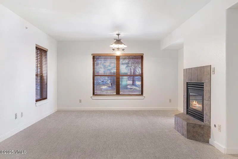 2 bed, 1029 sqft, $2,750 — Photo 2