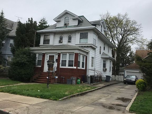 3rd image of 8644 105th St