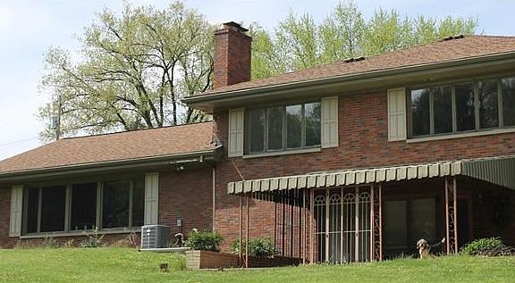 4th image of 124 Edgewood Dr