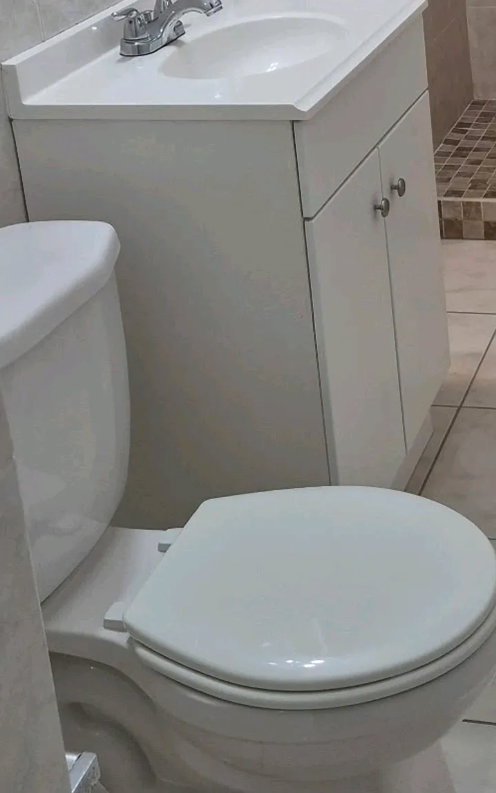 3 bed, 1000 sqft, $2,000 — Photo 2