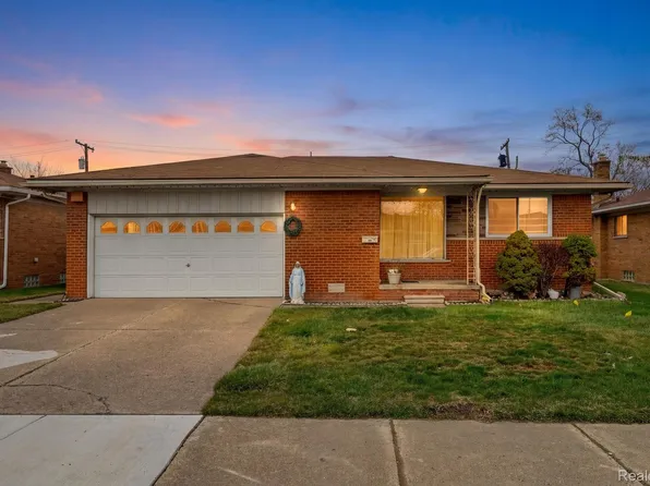 8331 Stanley Dr, Warren, MI 48093