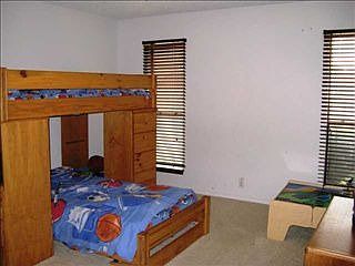 5th image of 2816 Countrywood Ln