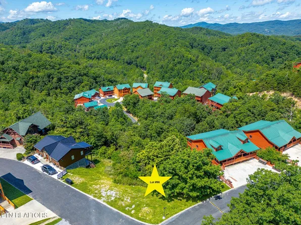 3274 Lonesome Pine Way, Sevierville, TN 37862