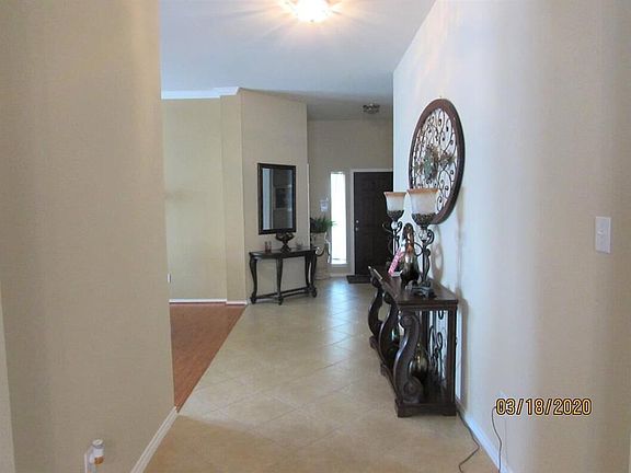 3rd image of 2619 Sandlewood Trail Ln