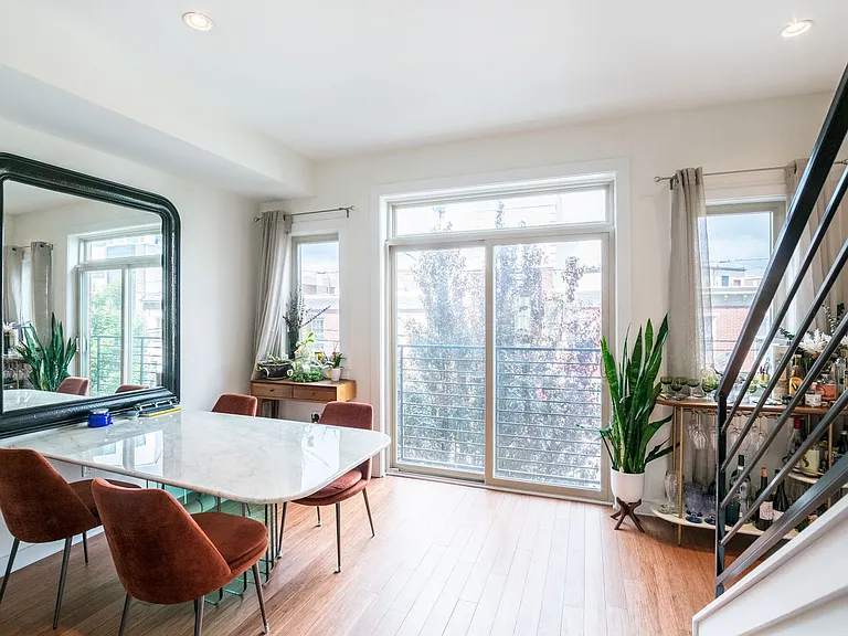 1834 Poplar St #2 — Photo 8