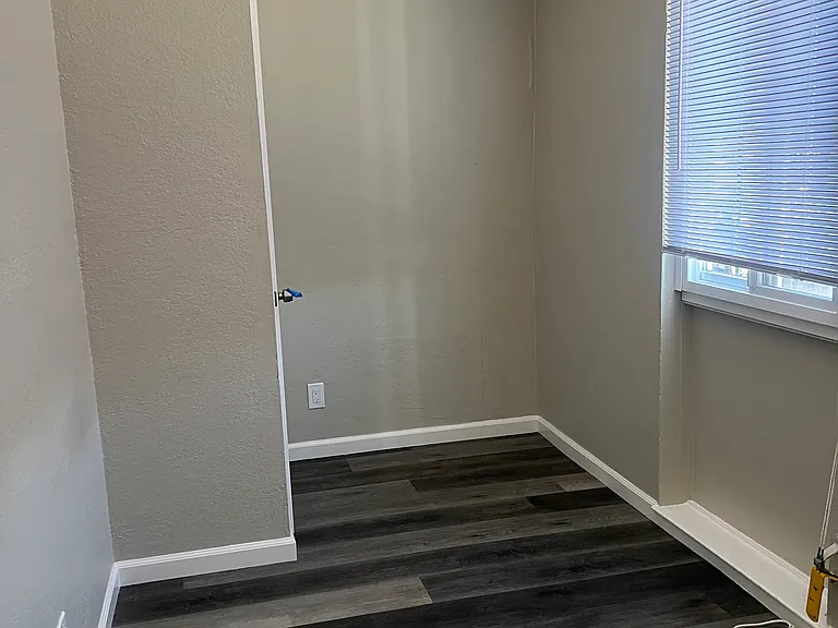 2124 90th Ave #11 — Photo 15