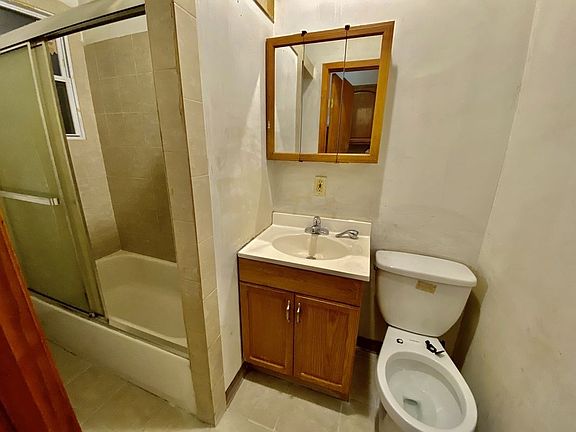 5th image of 304 Stuyvesant Ave APT B1