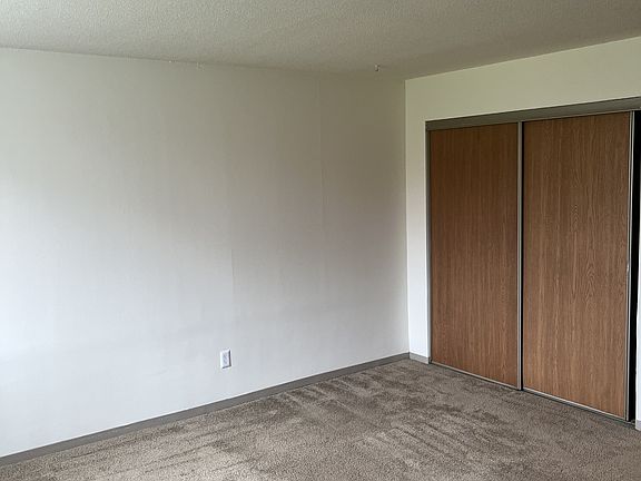 2nd image of 2240 Skillman Ave E #17312593