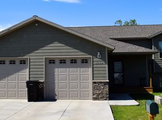 1659 Prairie Oak Dr, Dickinson, ND 58601