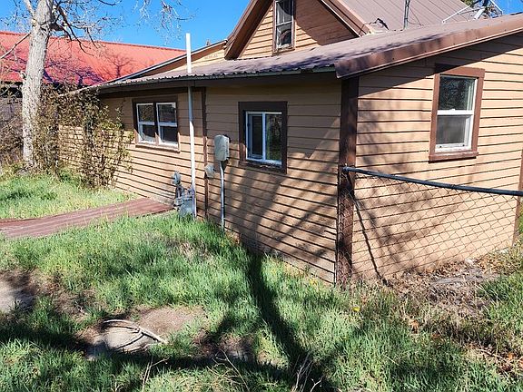3rd image of 706 Illinois Ave