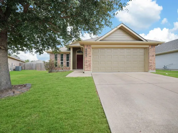 110 Oakwood Ct, Huntsville, TX 77320