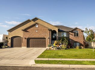4338 W 1600 N, Plain City, UT 84404