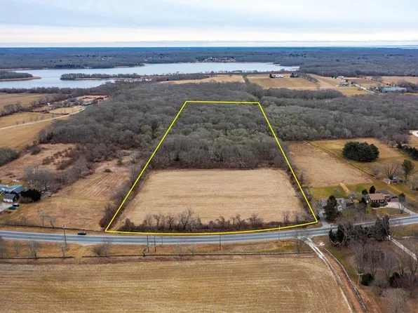 140 W Main Rd, Little Compton, RI 02837