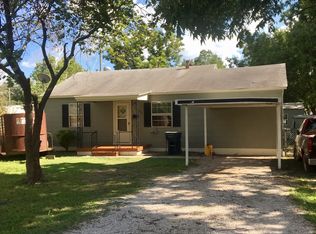 911 W 8th St, Ada, OK 74820