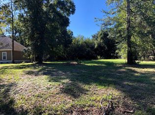 335 4th Ave, Mount Pleasant, SC 29464