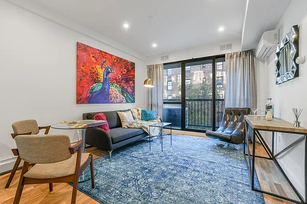 Rented by Bond New York | media 47