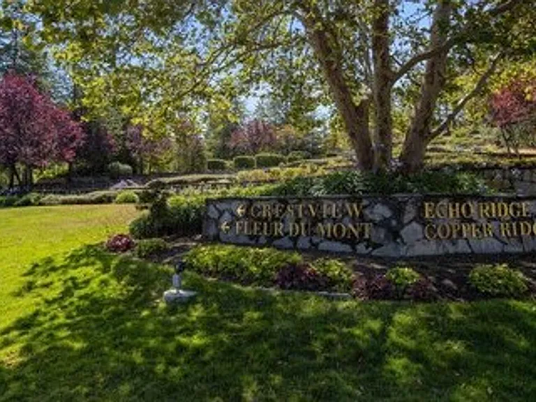 330 S Overlook Dr — Photo 31