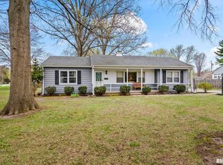 146 Circle Dr, Springfield, IL 62703