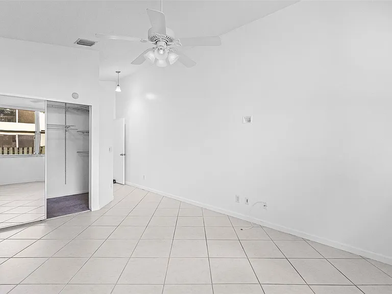 15250 SW 49th Ct — Photo 24