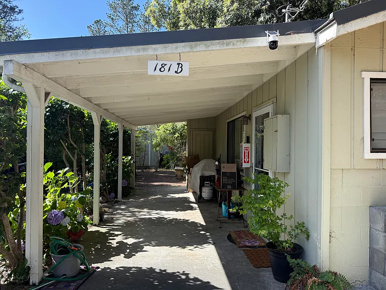 181 Brook Knoll Dr #B — Photo 9