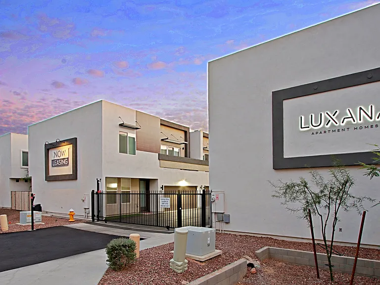 Luxana Apartments — Photo 6