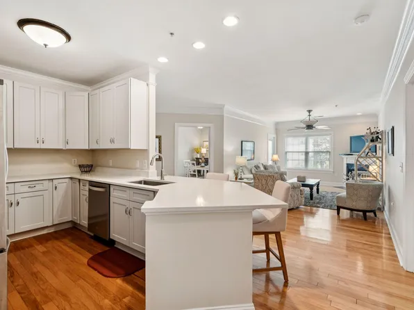 1025 Riverland Woods Pl APT 513, Charleston, SC 29412