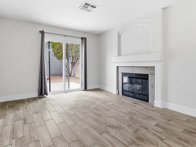 2117 Feather Bush St — Photo 8