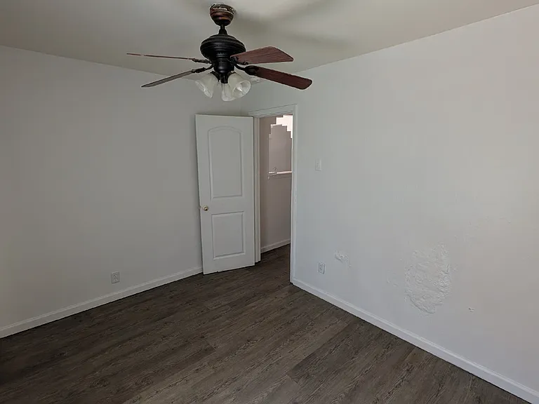 140.5 S G St — Photo 14