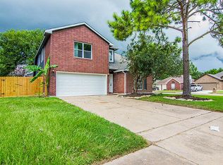 257 N Ranch House Rd, Angleton, TX 77515