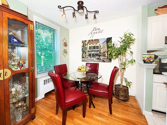 2nd image of 5715 Mosholu Ave APT 4H