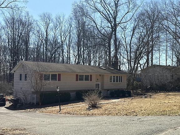 3rd image of 35 Budd Lake Heights Rd