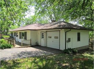 302 Poplar Ln, New Lenox, IL 60451