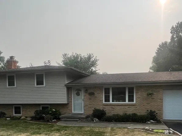 25150 Shake Rag Rd, Danville, IL 61834