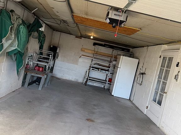 5th image of 49 Johnson Ave