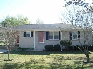 806 Elizabeth Pl SW, Hartselle, AL 35640