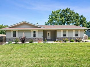 124 Timberidge Dr, Saint Peters, MO