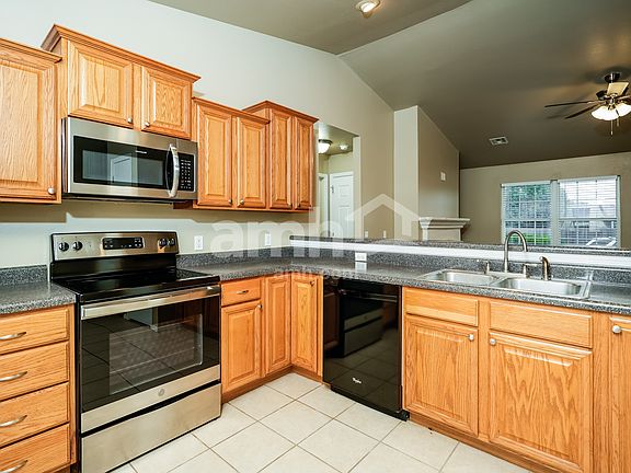 4th image of 8944 S 261st East Ave