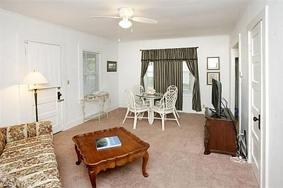 4th image of 11534 E D Ave