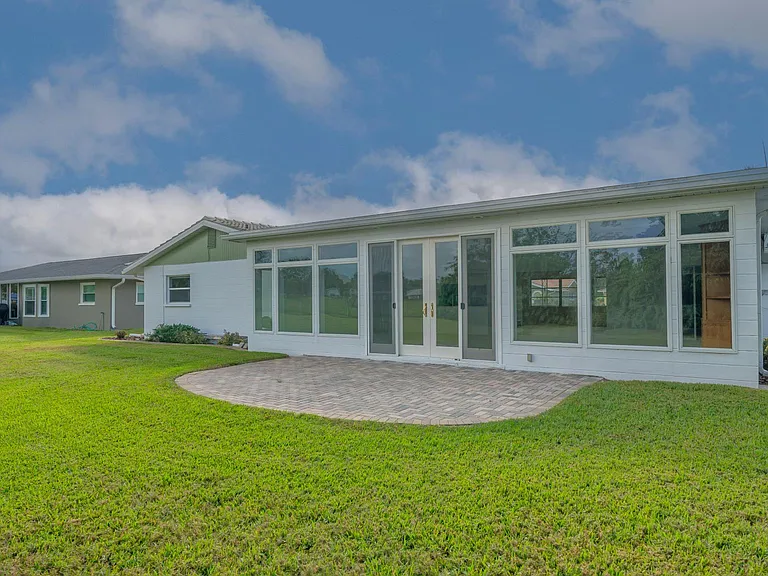 3111 Post Rd — Photo 36