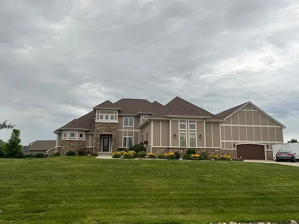 11635 NW 115th St, Granger, IA 50109