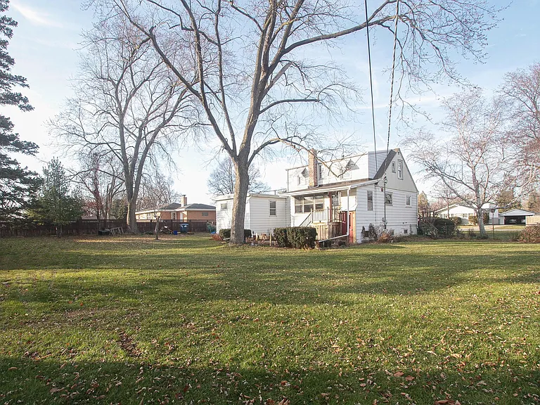 33 E Walnut Ave — Photo 21