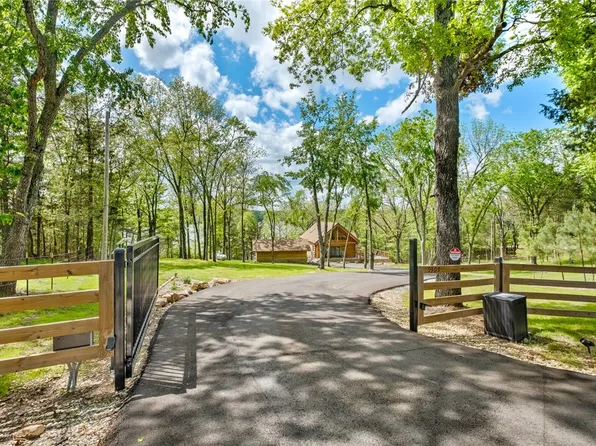 9309 Larue Rd, Rogers, AR 72756